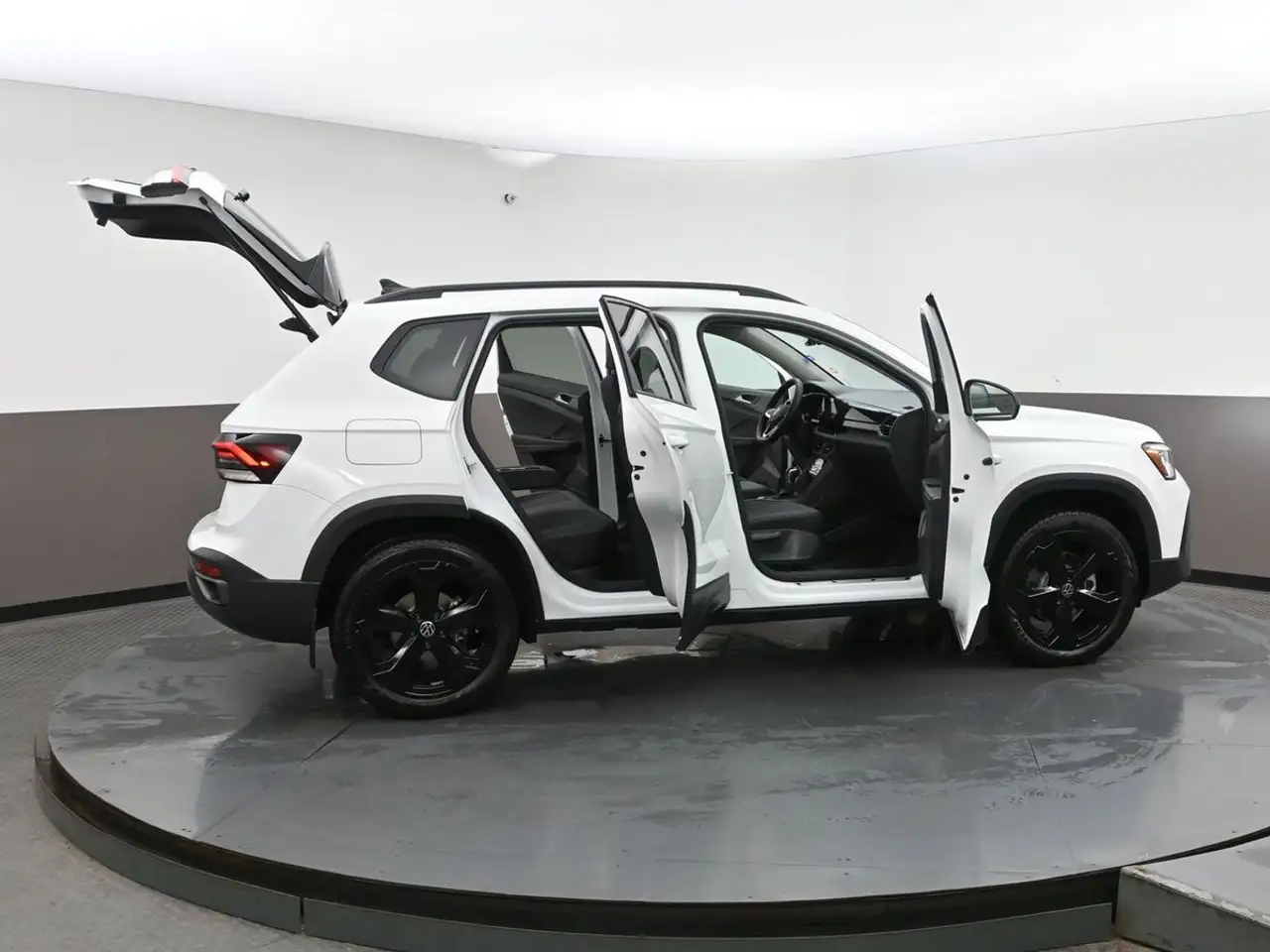 Volkswagen Taos снимка Volkswagen Taos