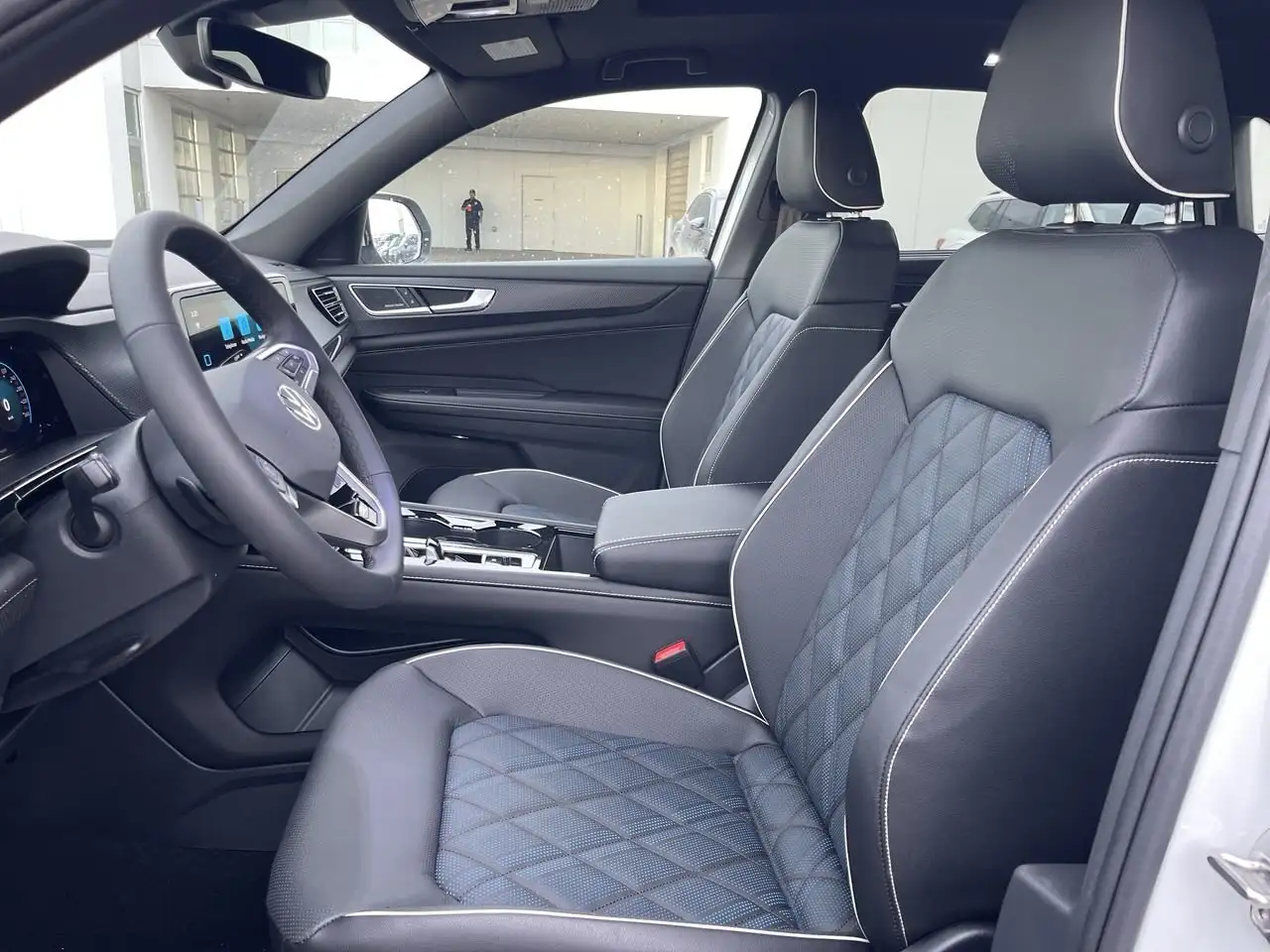 Volkswagen Atlas снимка Volkswagen Atlas
