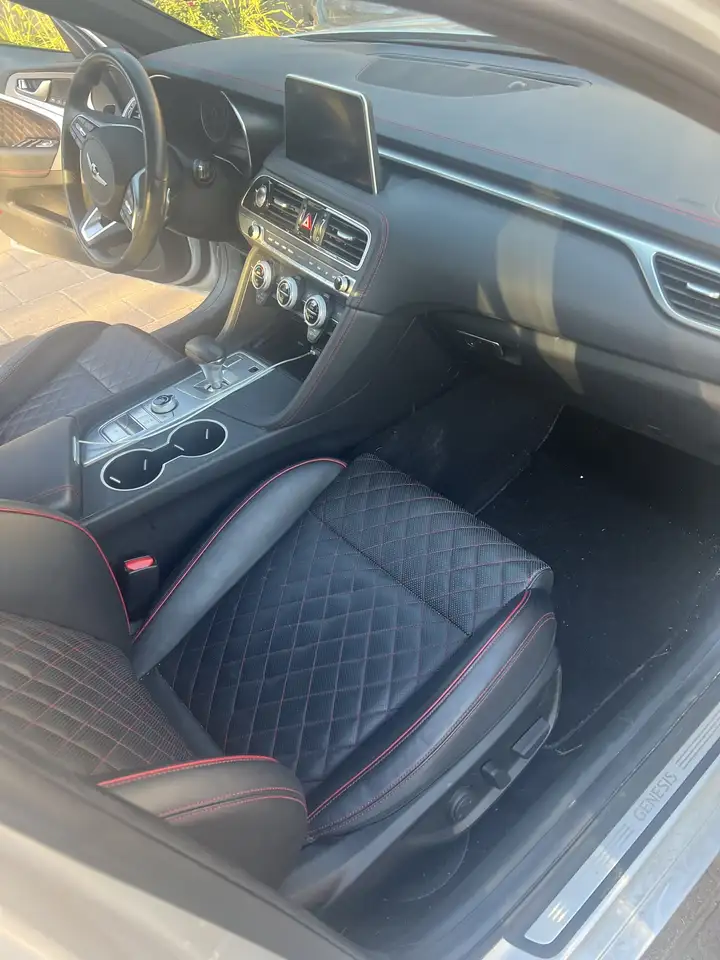 Genesis G70 снимка Genesis G70