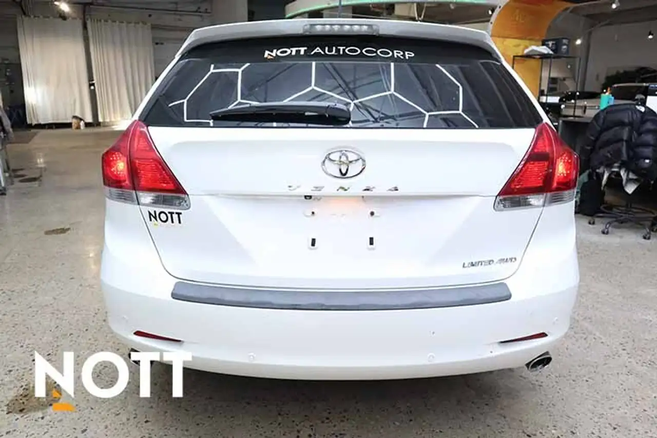 Toyota Venza снимка Toyota Venza