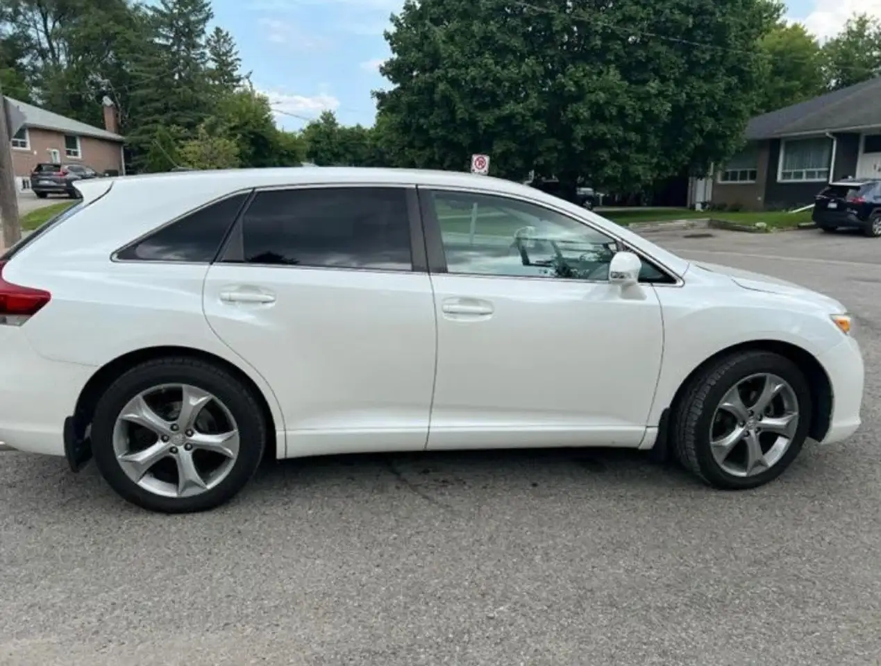 Toyota Venza снимка Toyota Venza