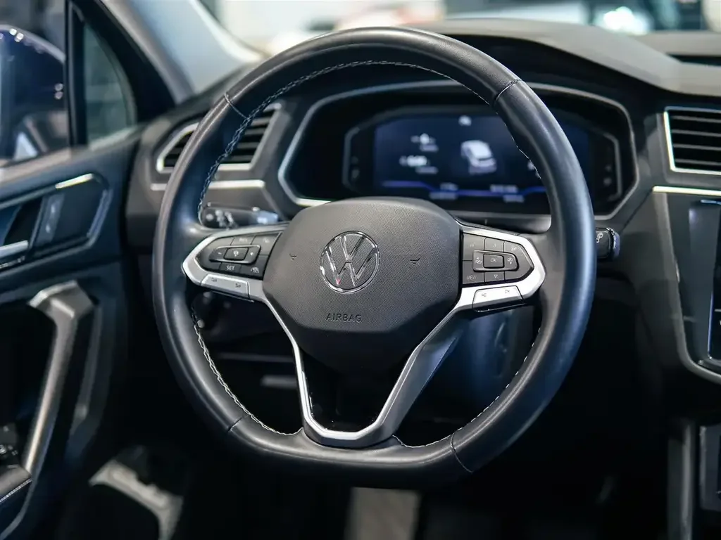 Volkswagen Tiguan снимка Volkswagen Tiguan