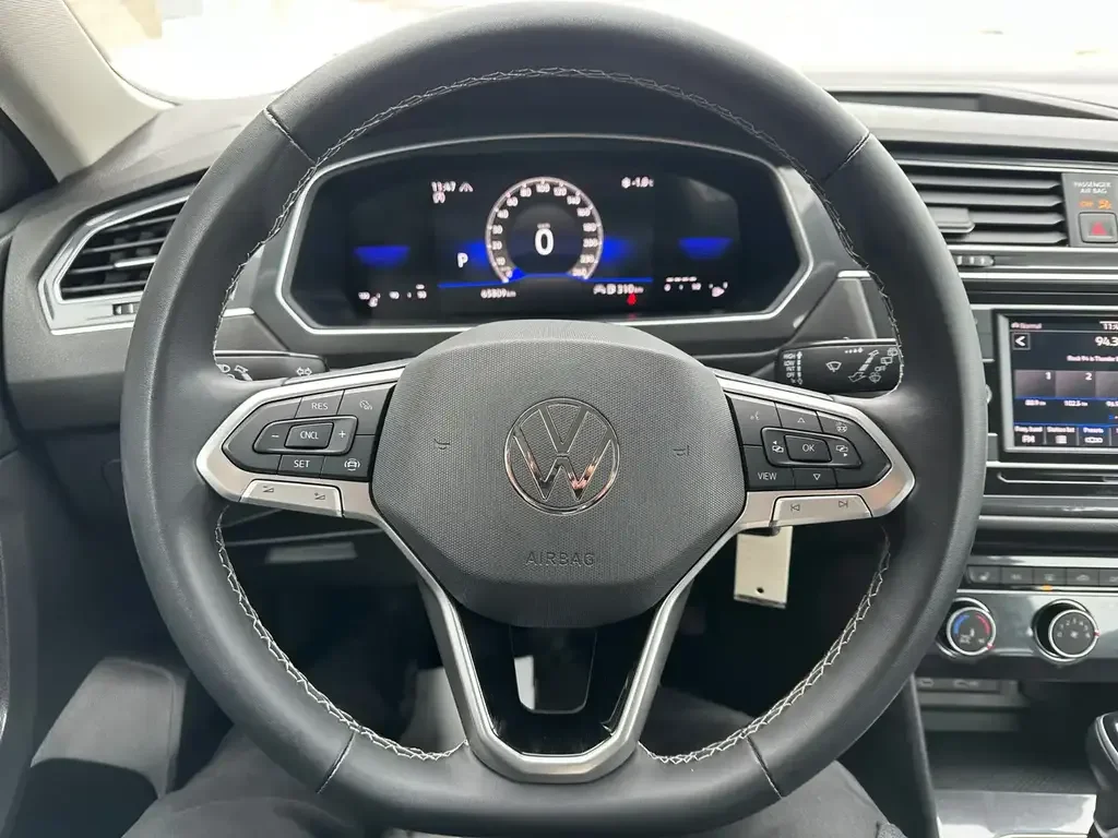 Volkswagen Tiguan снимка Volkswagen Tiguan