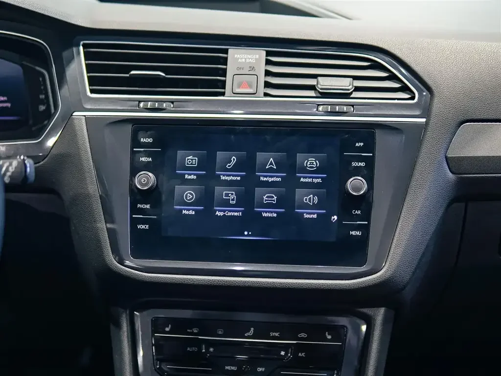 Volkswagen Tiguan снимка Volkswagen Tiguan