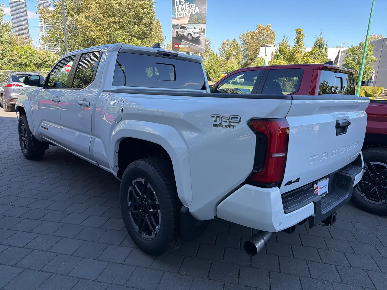Toyota Tacoma снимка Toyota Tacoma