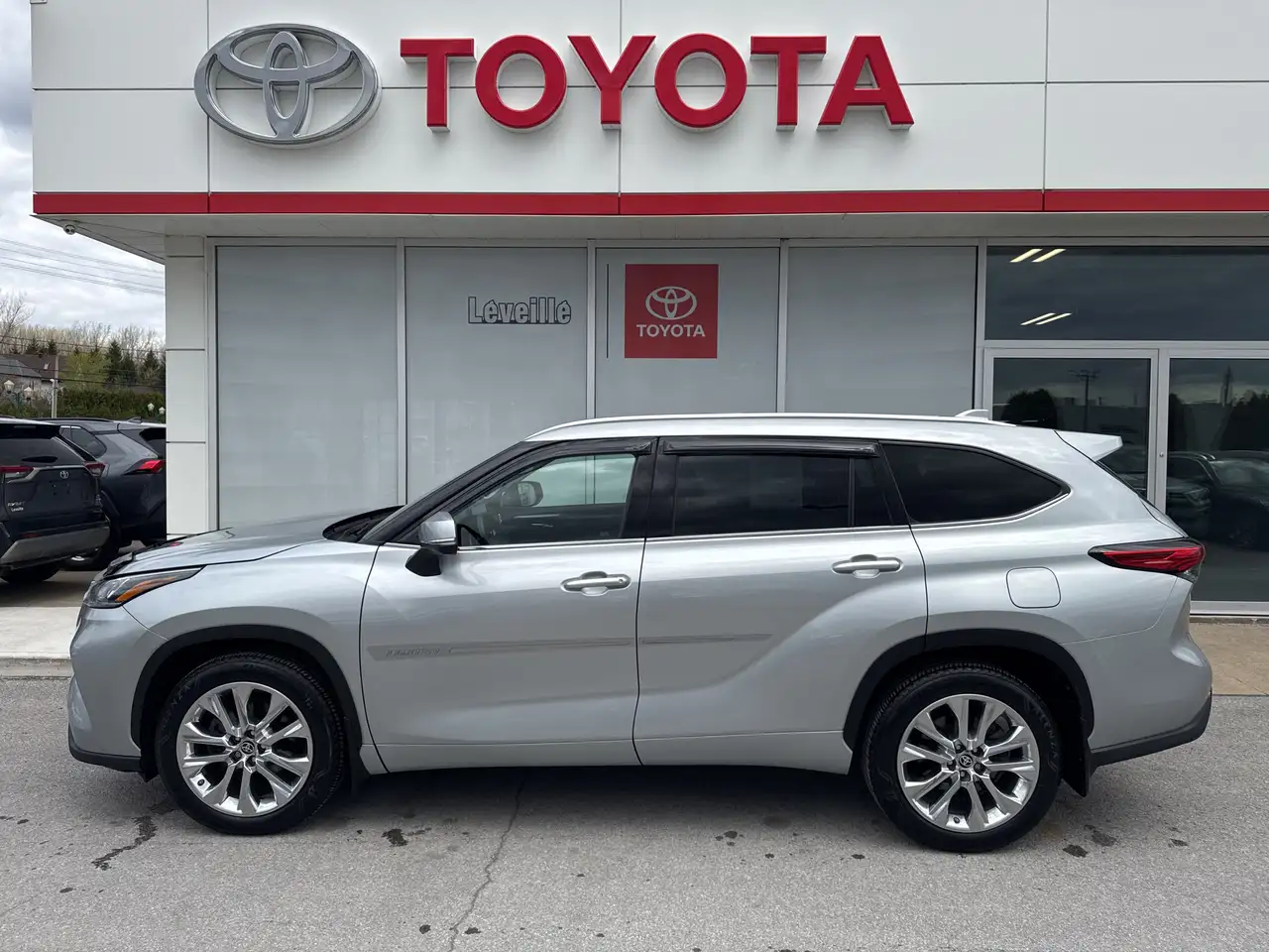 Toyota Highlander снимка Toyota Highlander