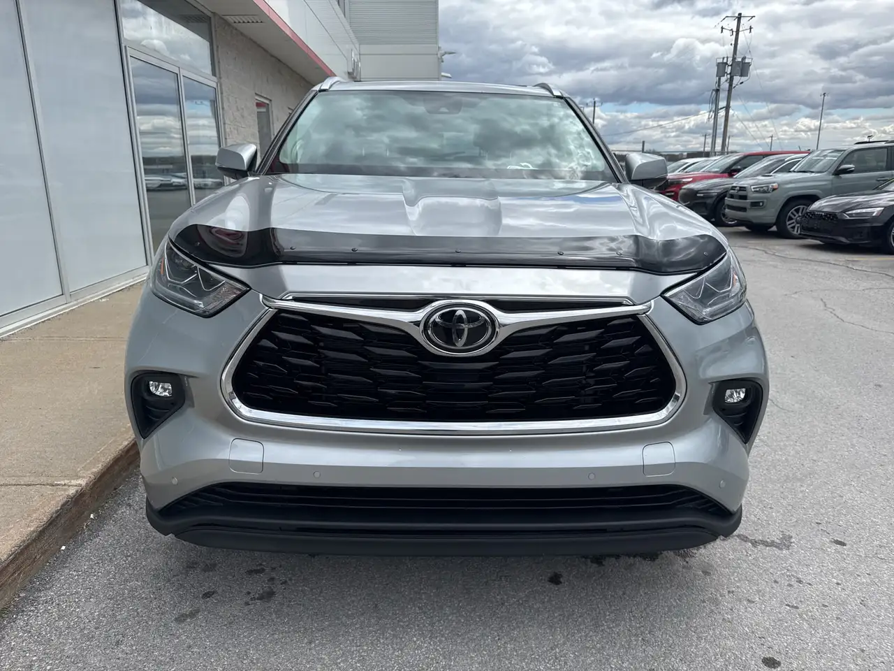 Toyota Highlander снимка Toyota Highlander
