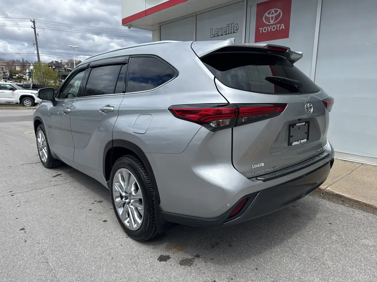 Toyota Highlander снимка Toyota Highlander
