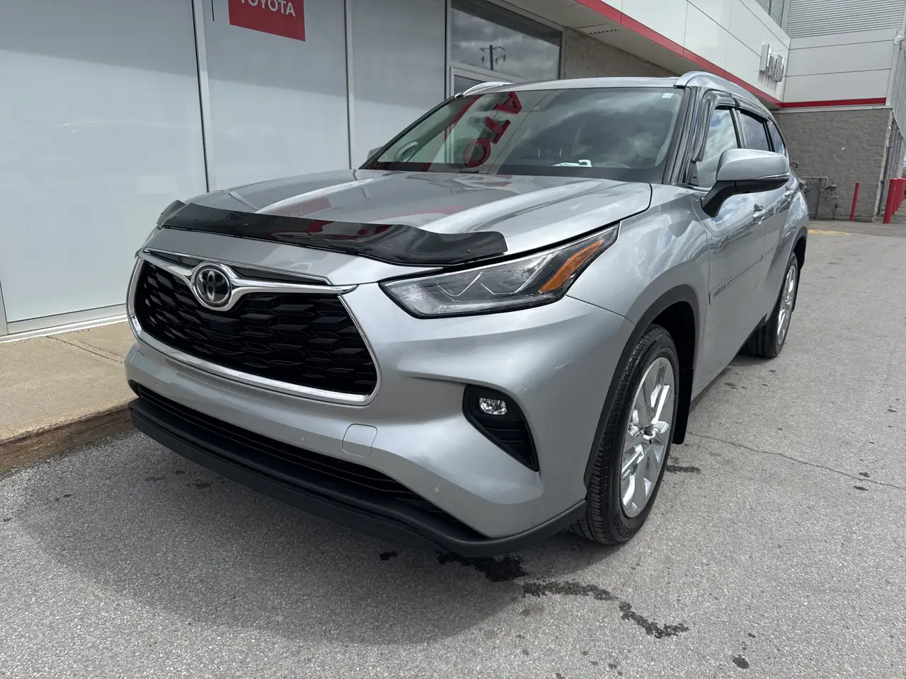 Toyota Highlander снимка Toyota Highlander