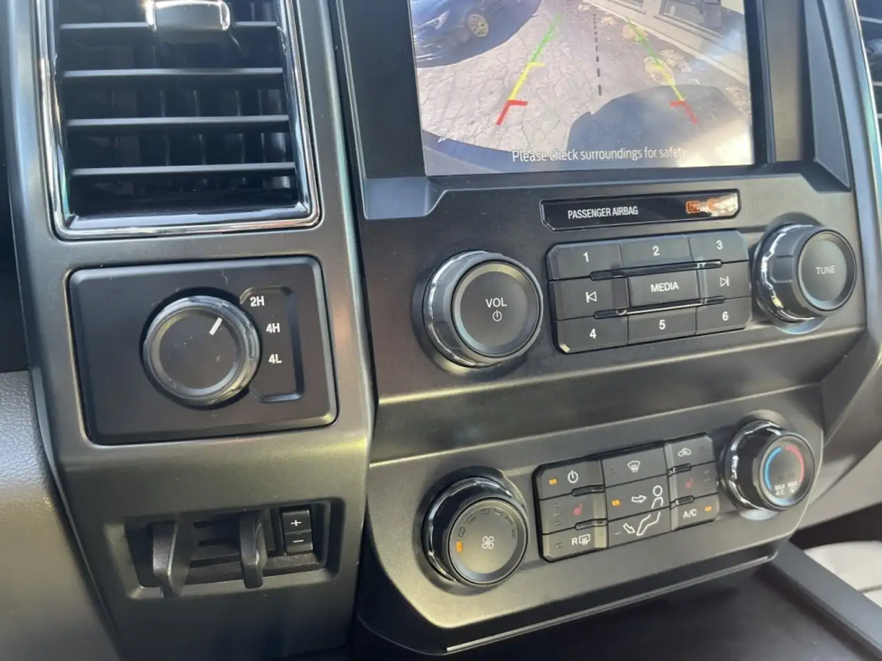 Ford F 350 снимка Ford F 350