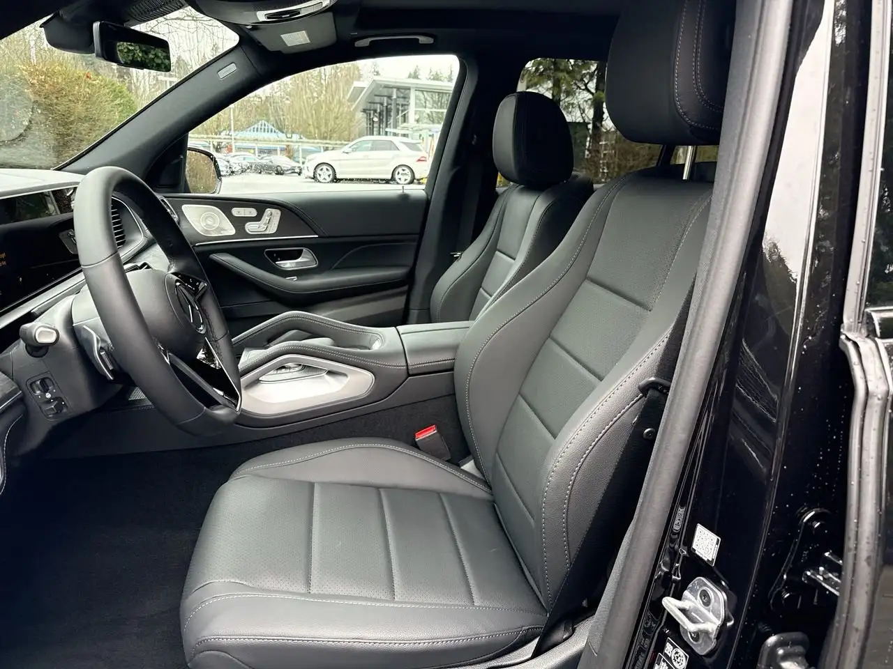 Mercedes-Benz GLE снимка Mercedes-Benz GLE