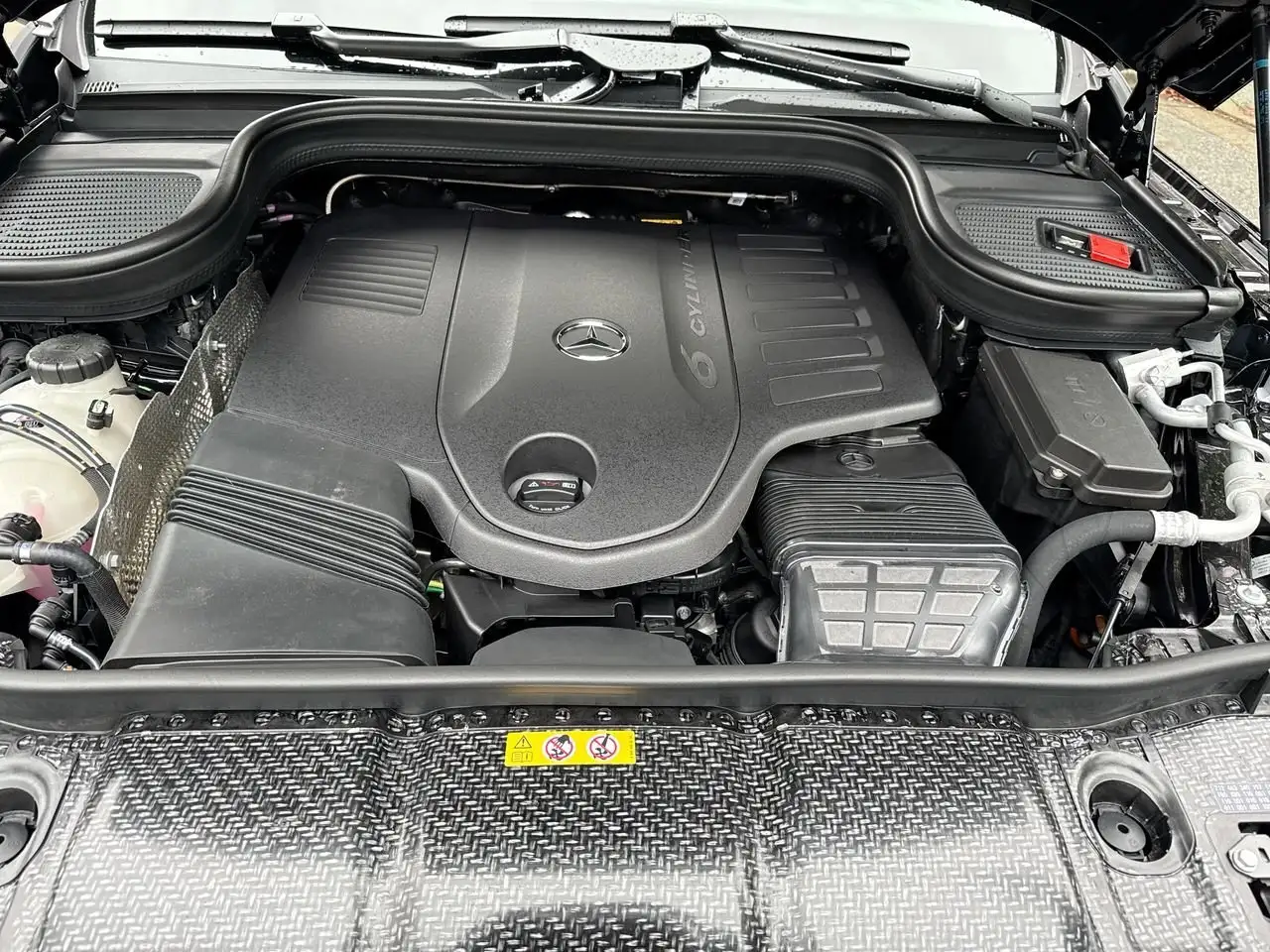 Mercedes-Benz GLE снимка Mercedes-Benz GLE