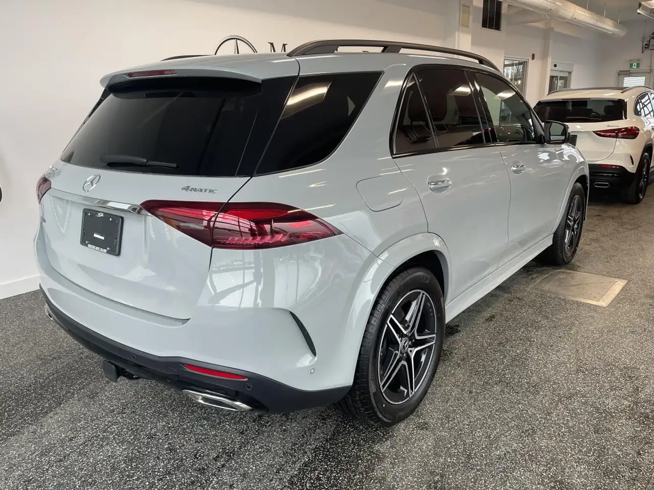 Mercedes-Benz GLE снимка Mercedes-Benz GLE