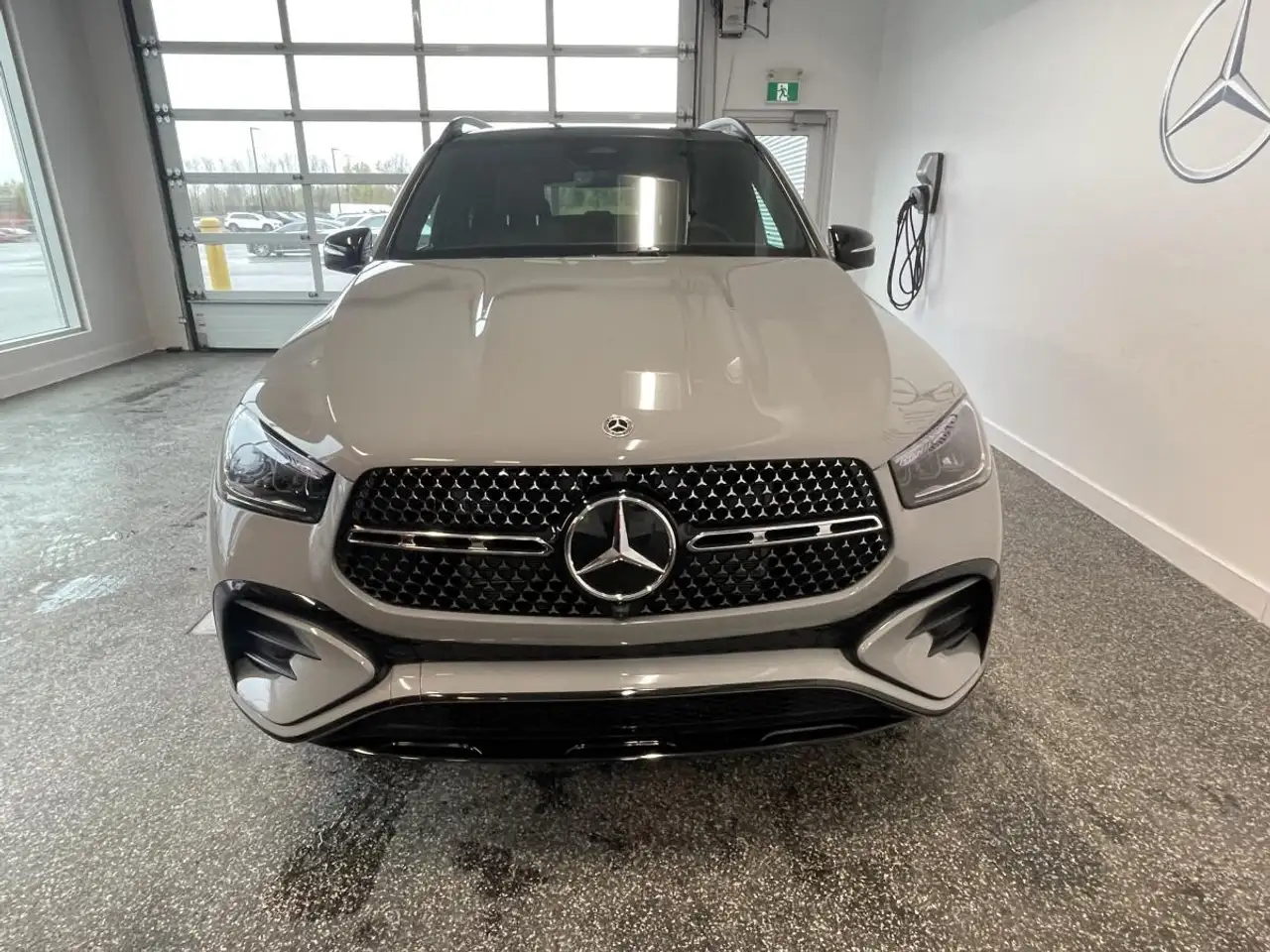Mercedes-Benz GLE снимка Mercedes-Benz GLE
