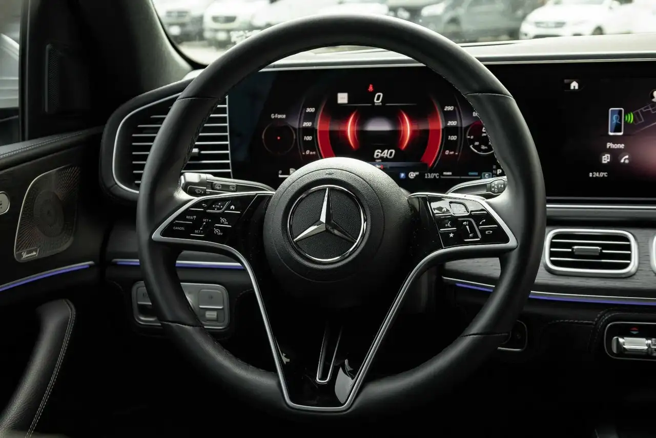 Mercedes-Benz GLE снимка Mercedes-Benz GLE