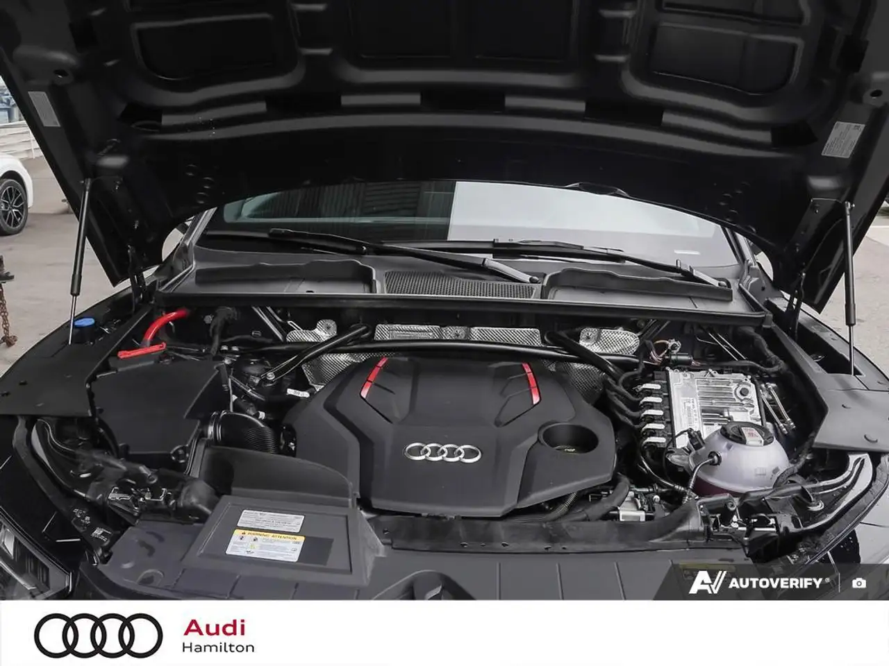 Audi SQ5 снимка Audi SQ5
