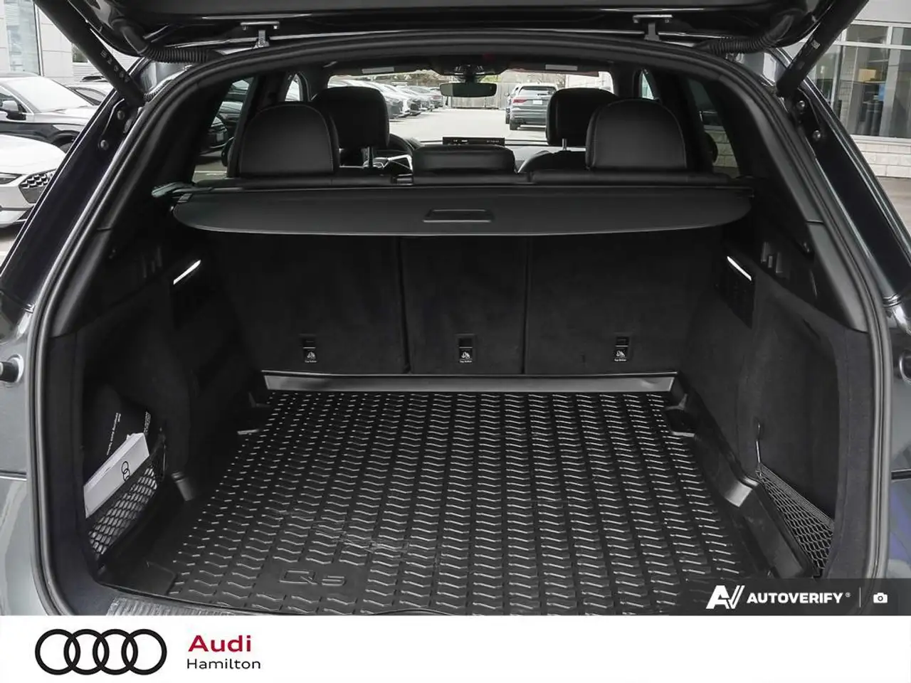 Audi SQ5 снимка Audi SQ5