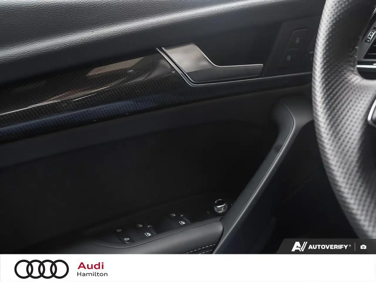 Audi SQ5 снимка Audi SQ5