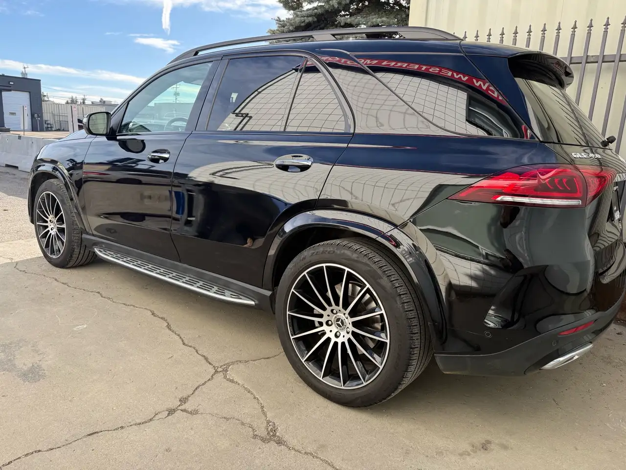 Mercedes-Benz GLE снимка Mercedes-Benz GLE