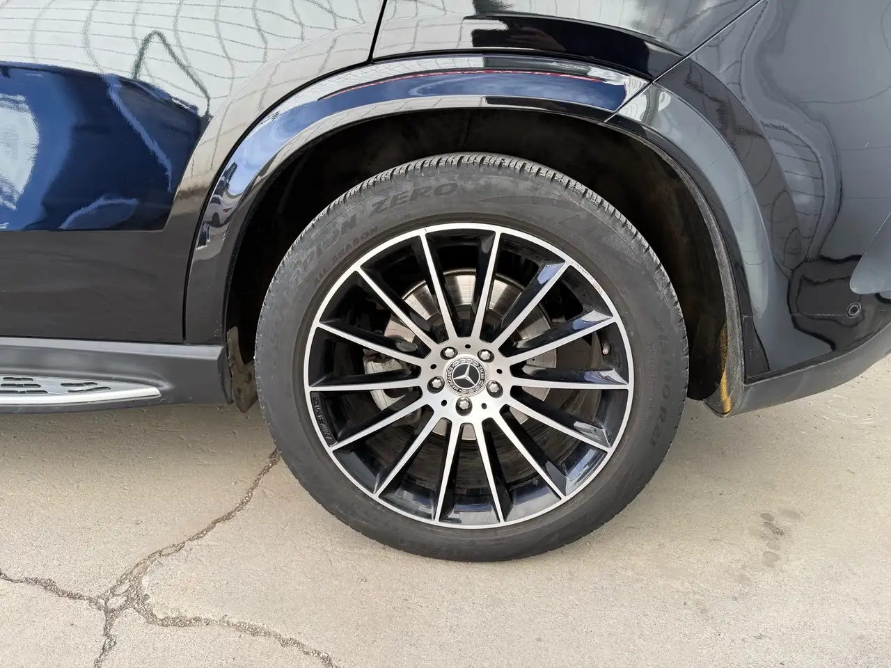 Mercedes-Benz GLE снимка Mercedes-Benz GLE