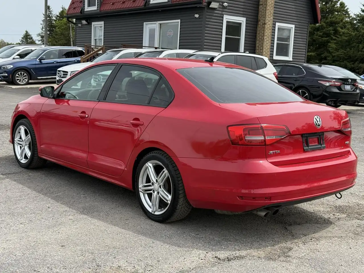 Volkswagen Jetta photo Volkswagen Jetta