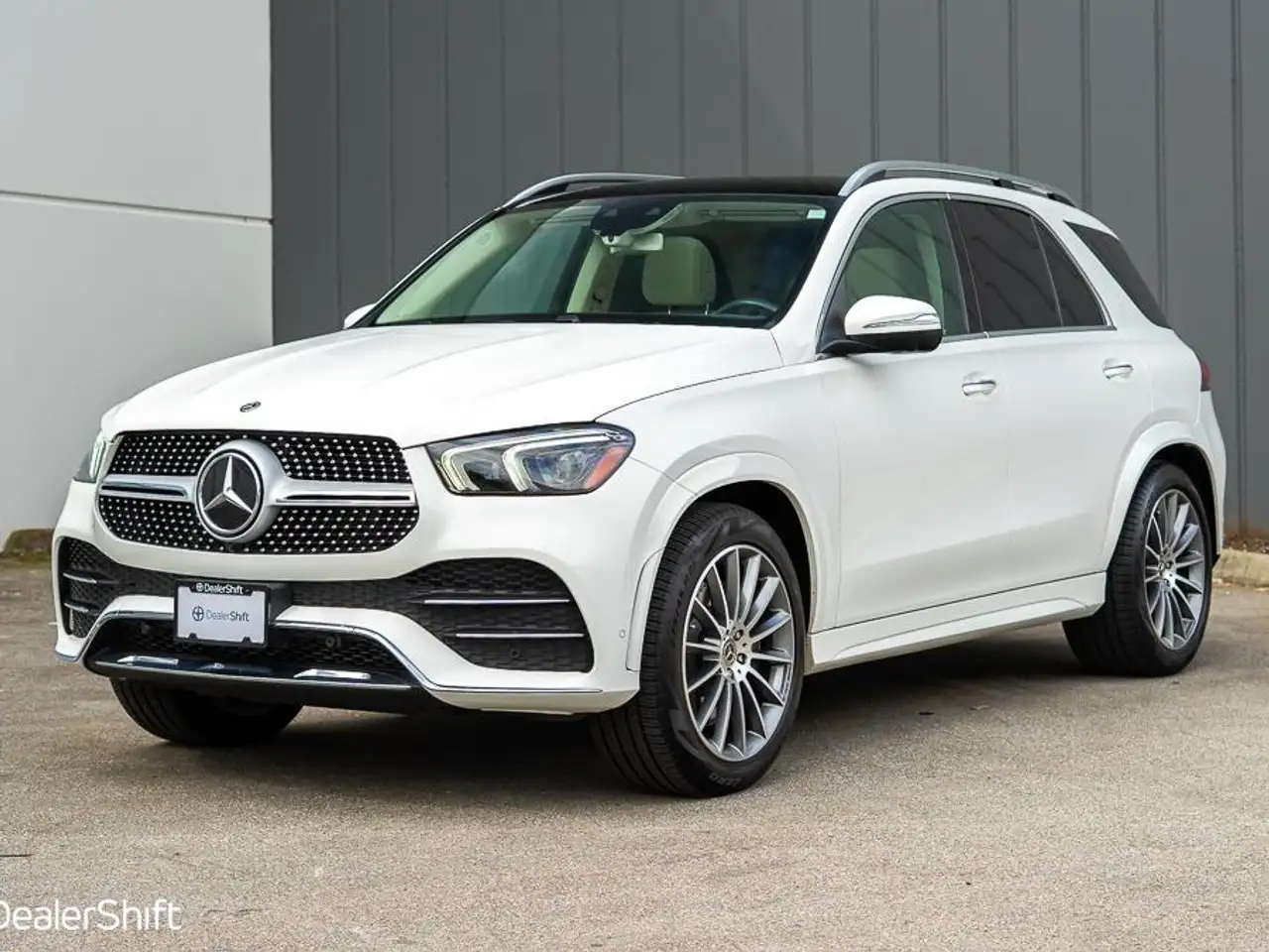 Mercedes-Benz GLE снимка Mercedes-Benz GLE