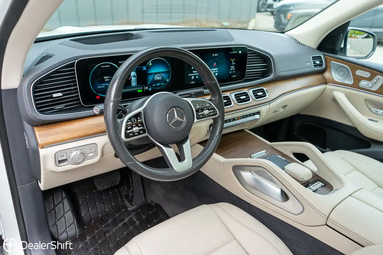 Mercedes-Benz GLE снимка Mercedes-Benz GLE