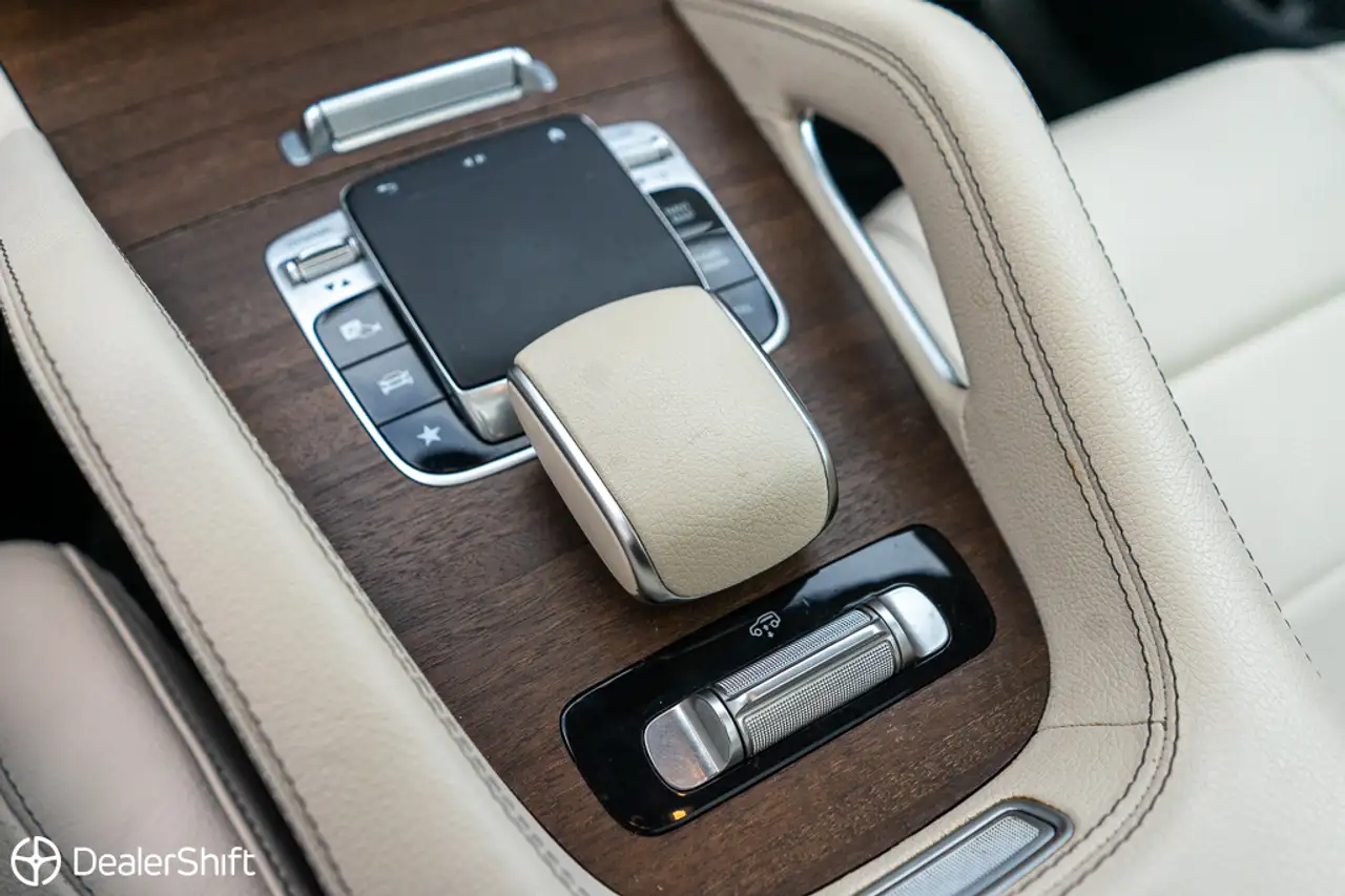 Mercedes-Benz GLE снимка Mercedes-Benz GLE
