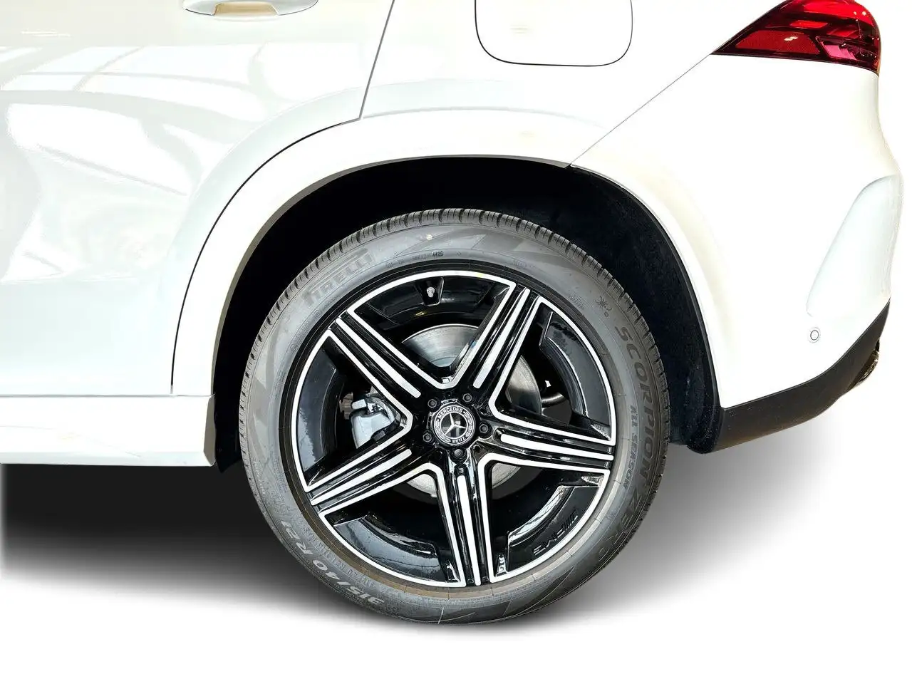 Mercedes-Benz GLE снимка Mercedes-Benz GLE