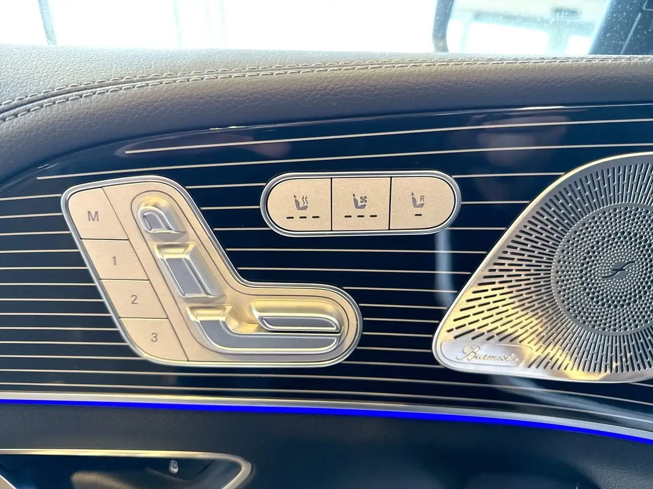 Mercedes-Benz GLE снимка Mercedes-Benz GLE