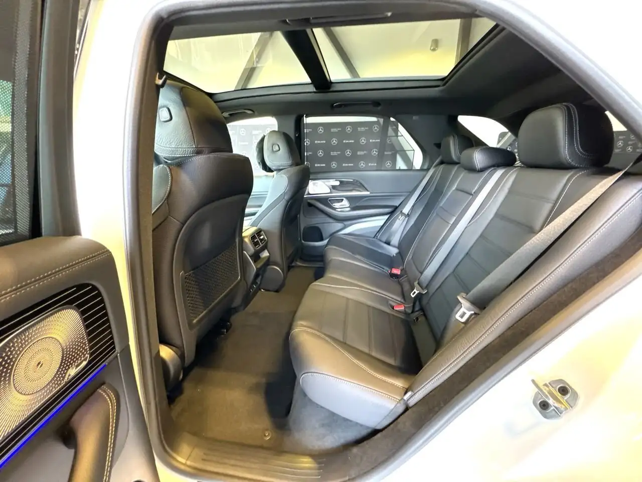 Mercedes-Benz GLE снимка Mercedes-Benz GLE
