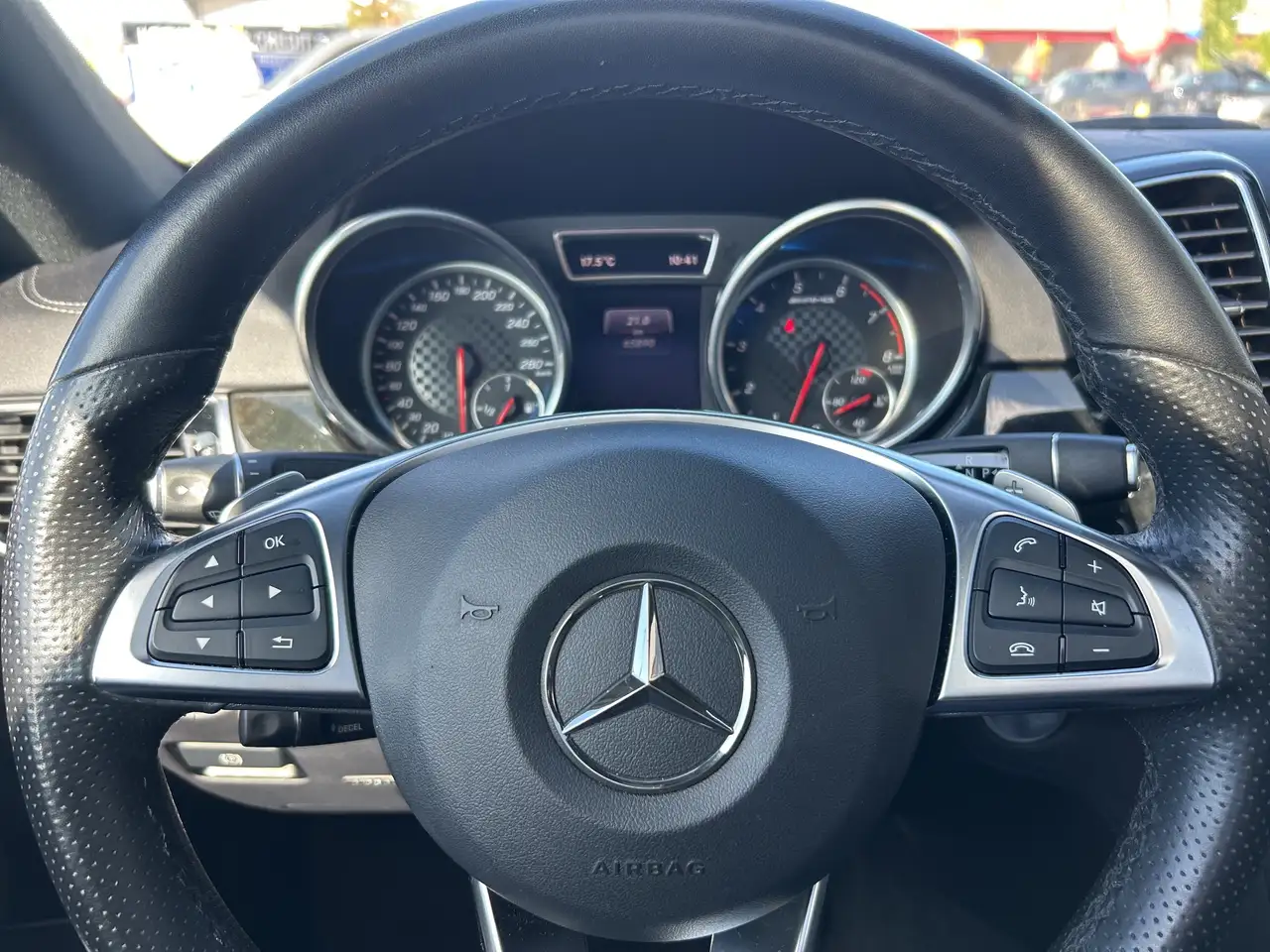 Mercedes-Benz GLE снимка Mercedes-Benz GLE