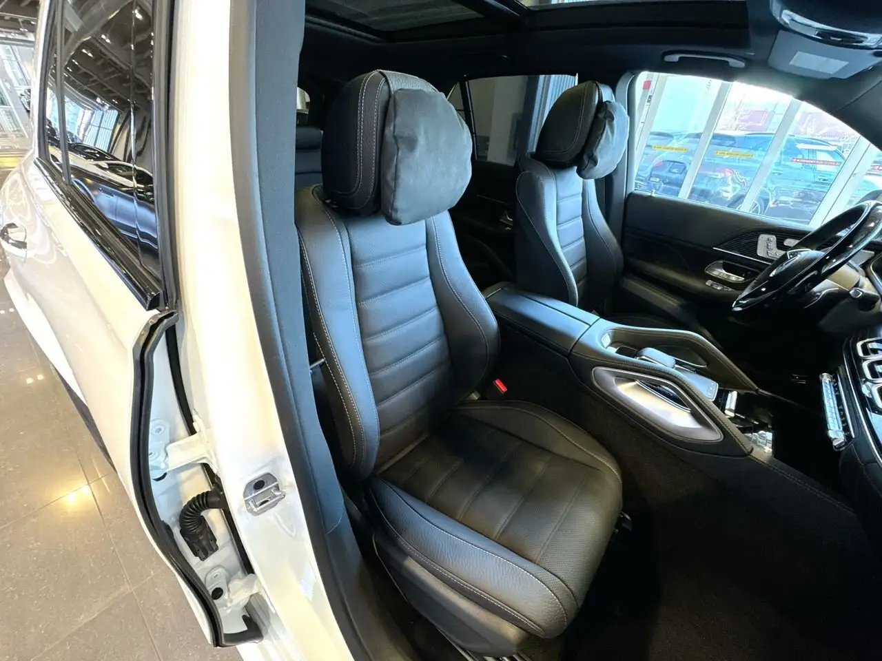 Mercedes-Benz GLE снимка Mercedes-Benz GLE