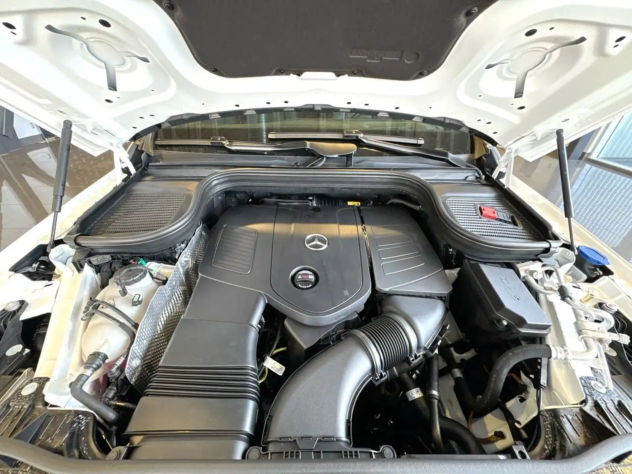 Mercedes-Benz GLE снимка Mercedes-Benz GLE