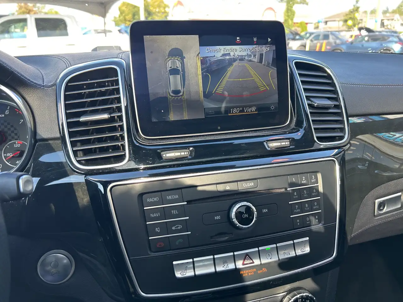 Mercedes-Benz GLE снимка Mercedes-Benz GLE