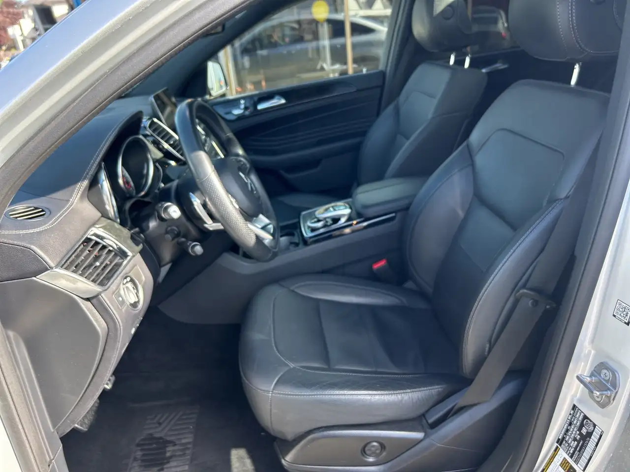 Mercedes-Benz GLE снимка Mercedes-Benz GLE