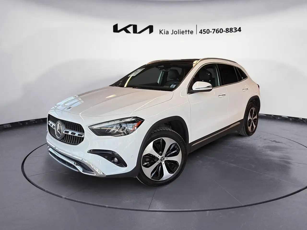 Mercedes-Benz GLA photo Mercedes-Benz GLA