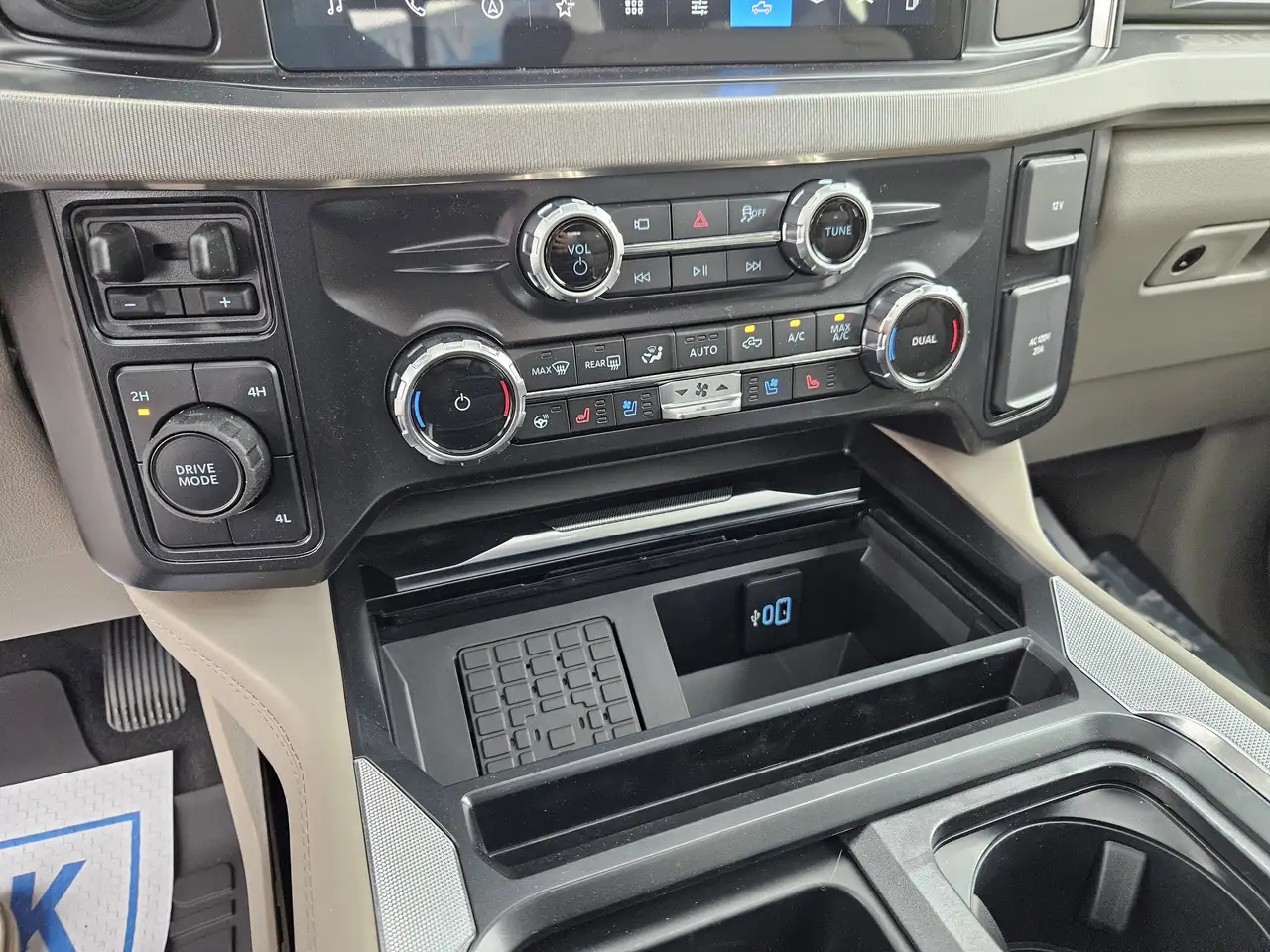 Ford F 350 снимка Ford F 350