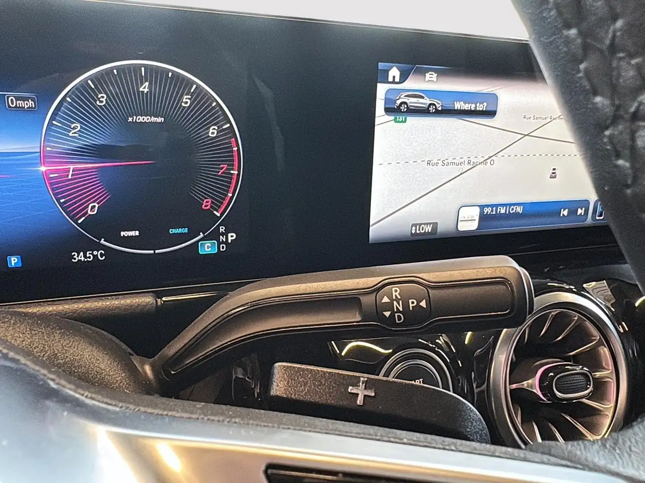 Mercedes-Benz GLA photo Mercedes-Benz GLA