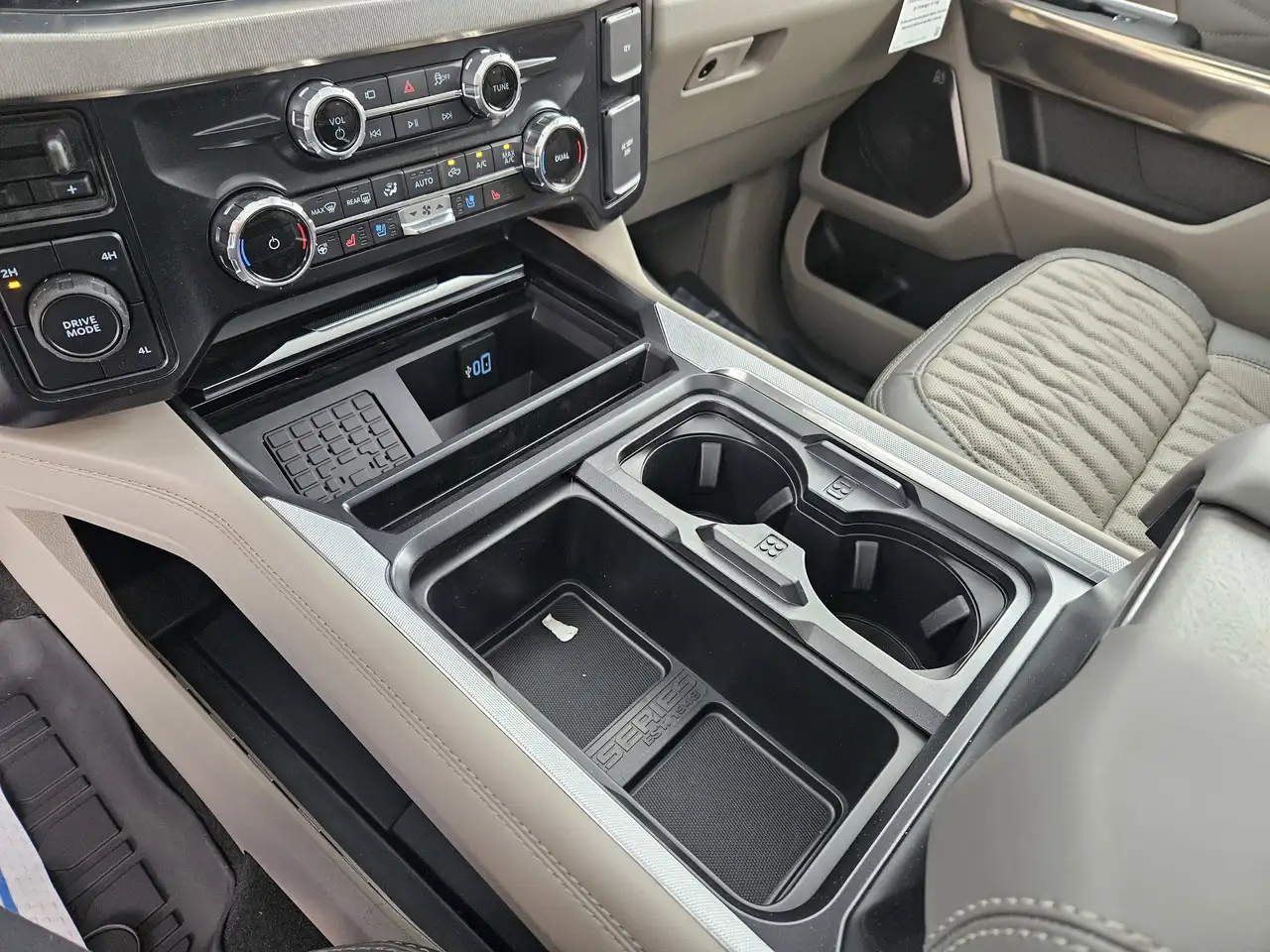 Ford F 350 снимка Ford F 350