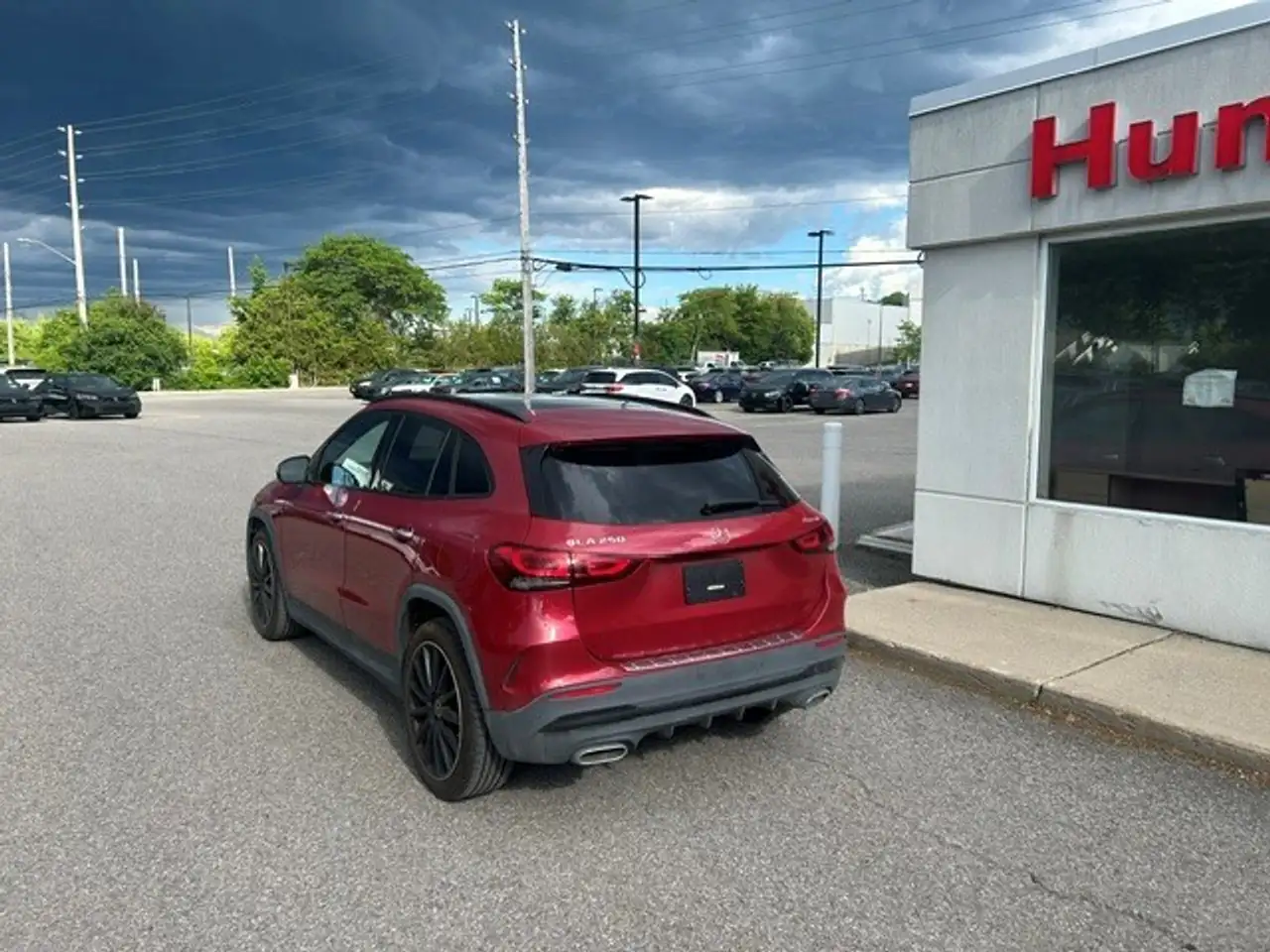 Mercedes-Benz GLA снимка Mercedes-Benz GLA