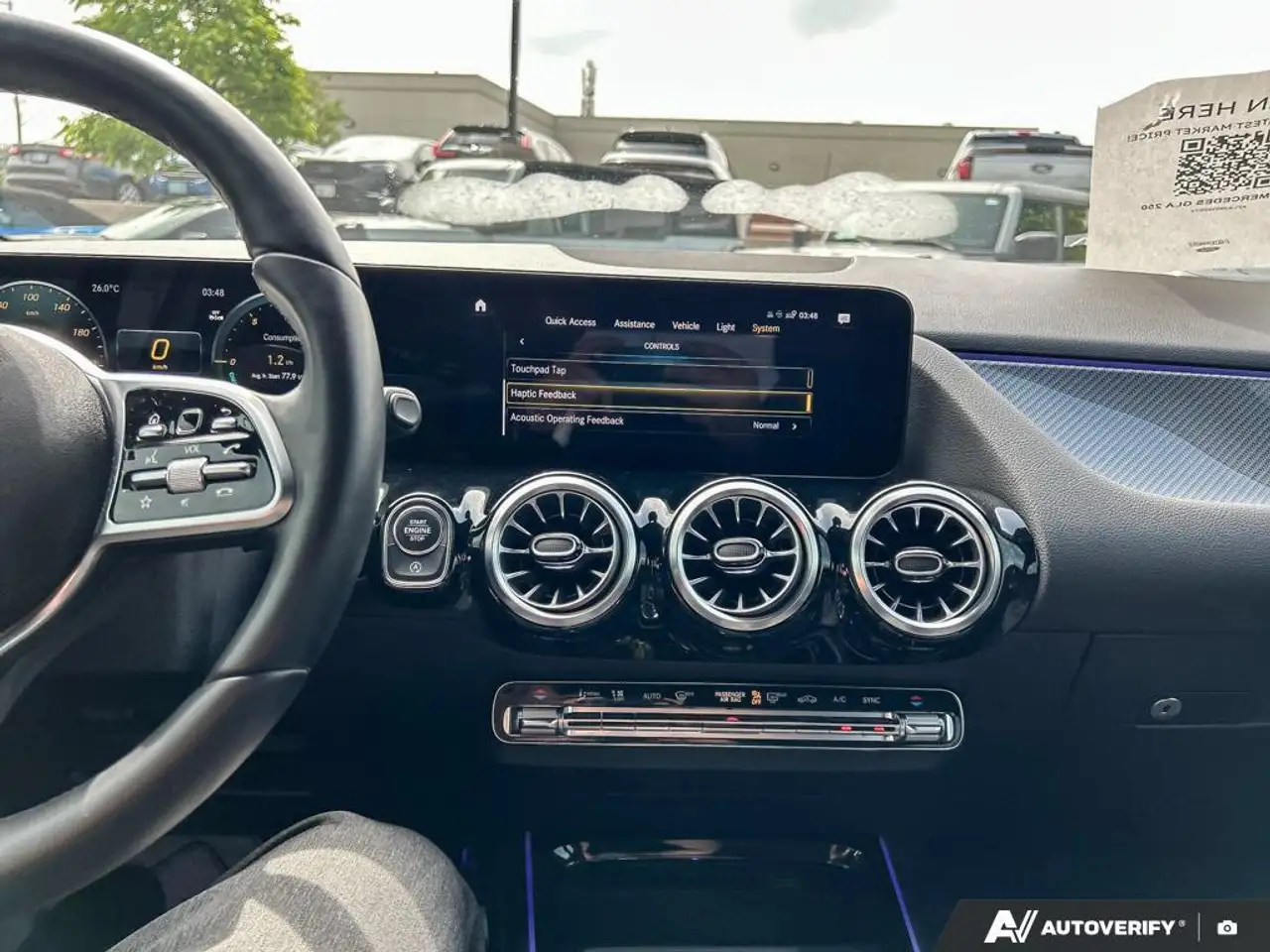Mercedes-Benz GLA снимка Mercedes-Benz GLA