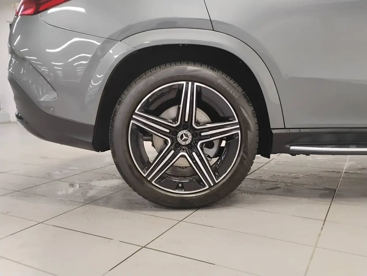 Mercedes-Benz GLE снимка Mercedes-Benz GLE