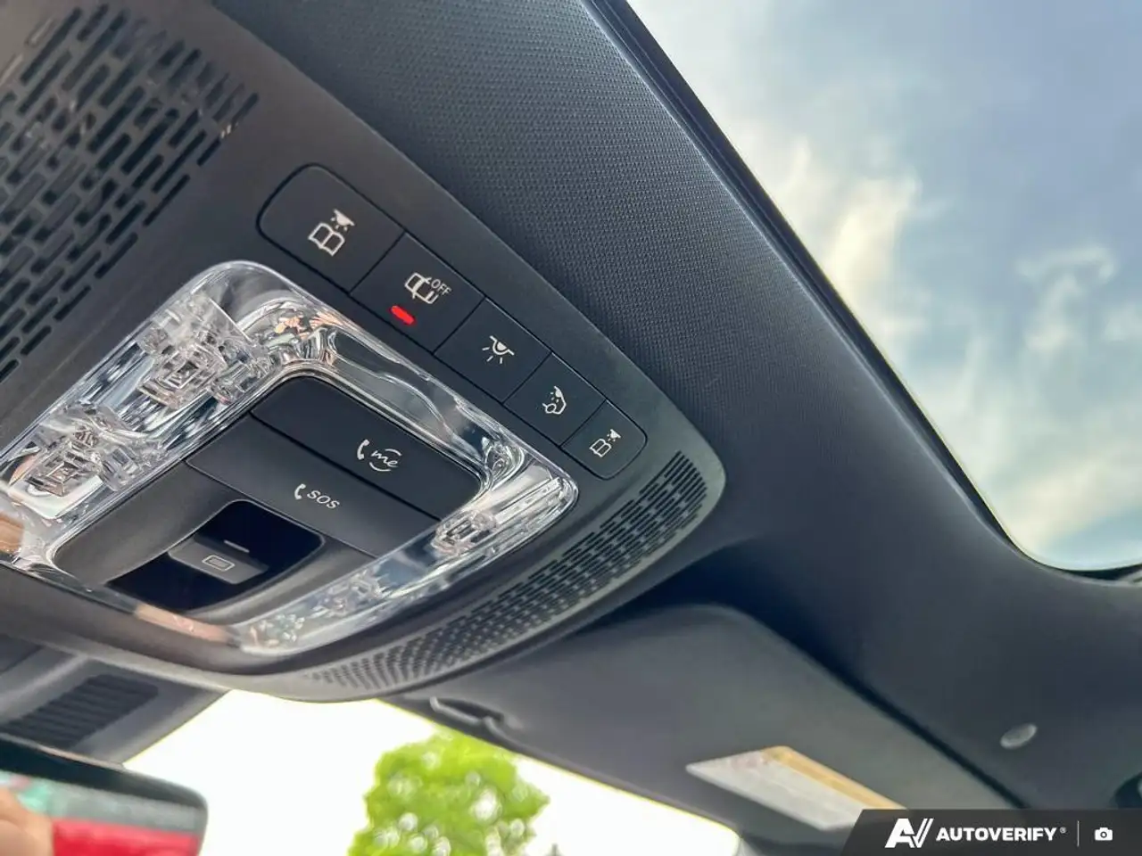 Mercedes-Benz GLA снимка Mercedes-Benz GLA