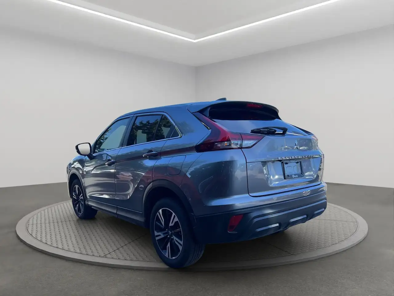 Mitsubishi Eclipse Cross снимка Mitsubishi Eclipse Cross