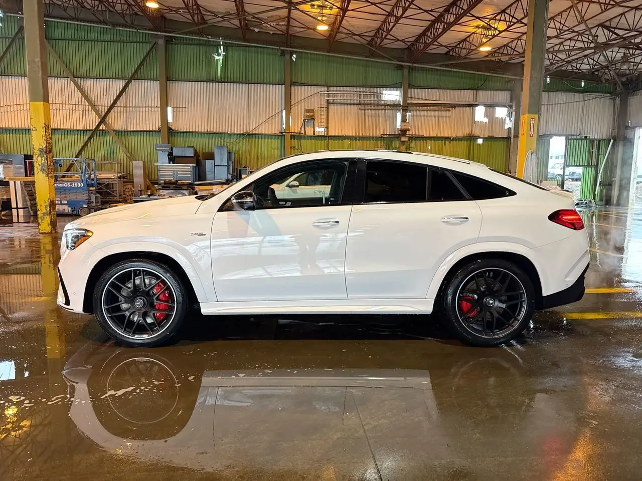 Mercedes-Benz GLE снимка Mercedes-Benz GLE