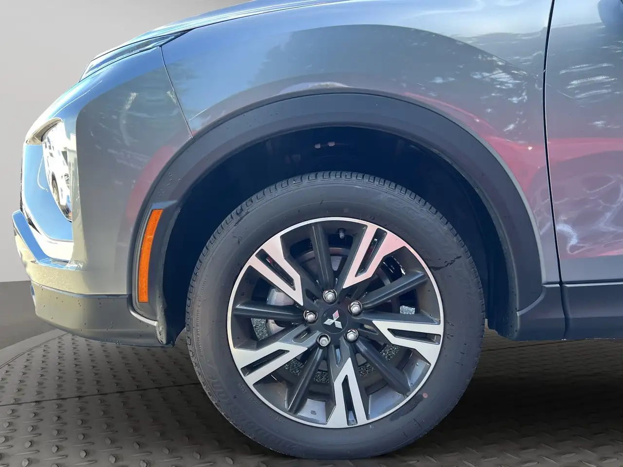 Mitsubishi Eclipse Cross снимка Mitsubishi Eclipse Cross