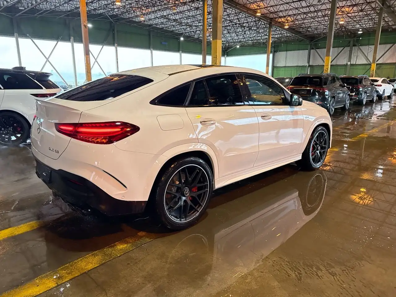 Mercedes-Benz GLE снимка Mercedes-Benz GLE