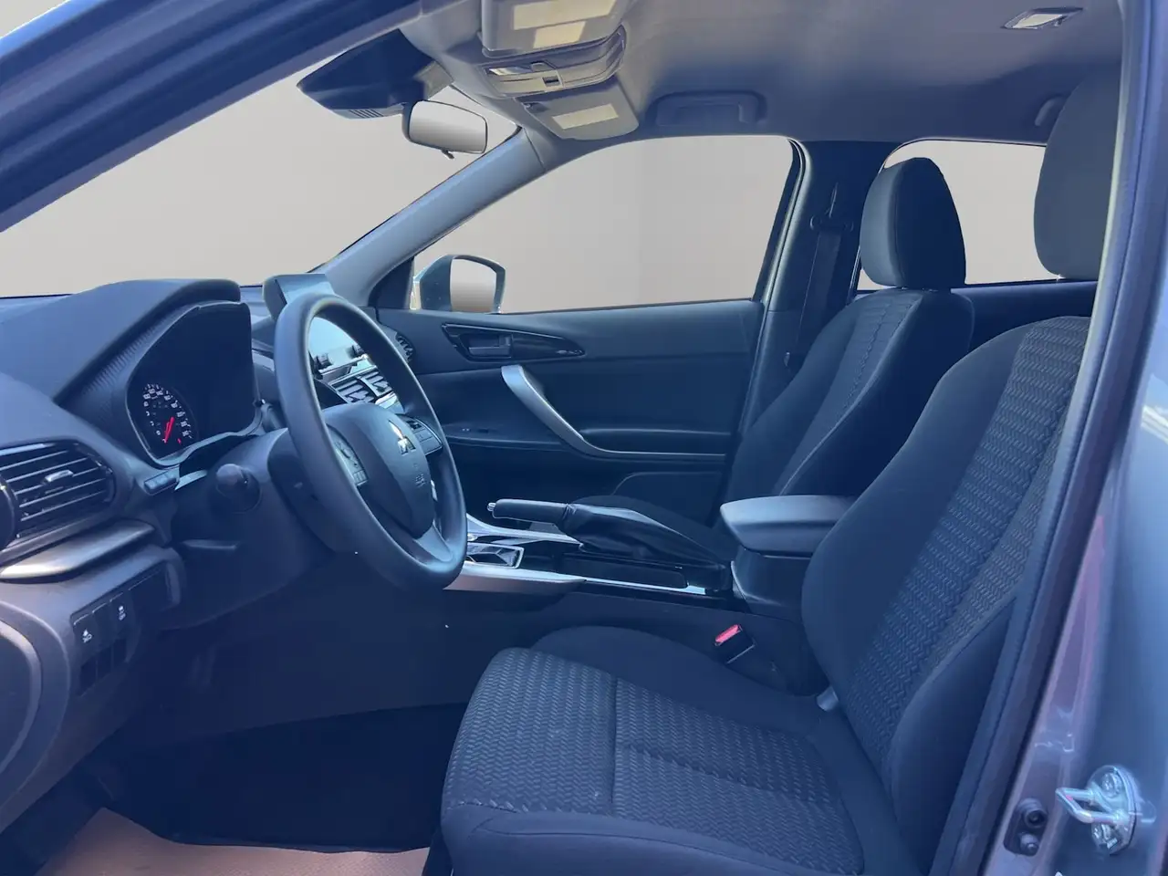 Mitsubishi Eclipse Cross снимка Mitsubishi Eclipse Cross