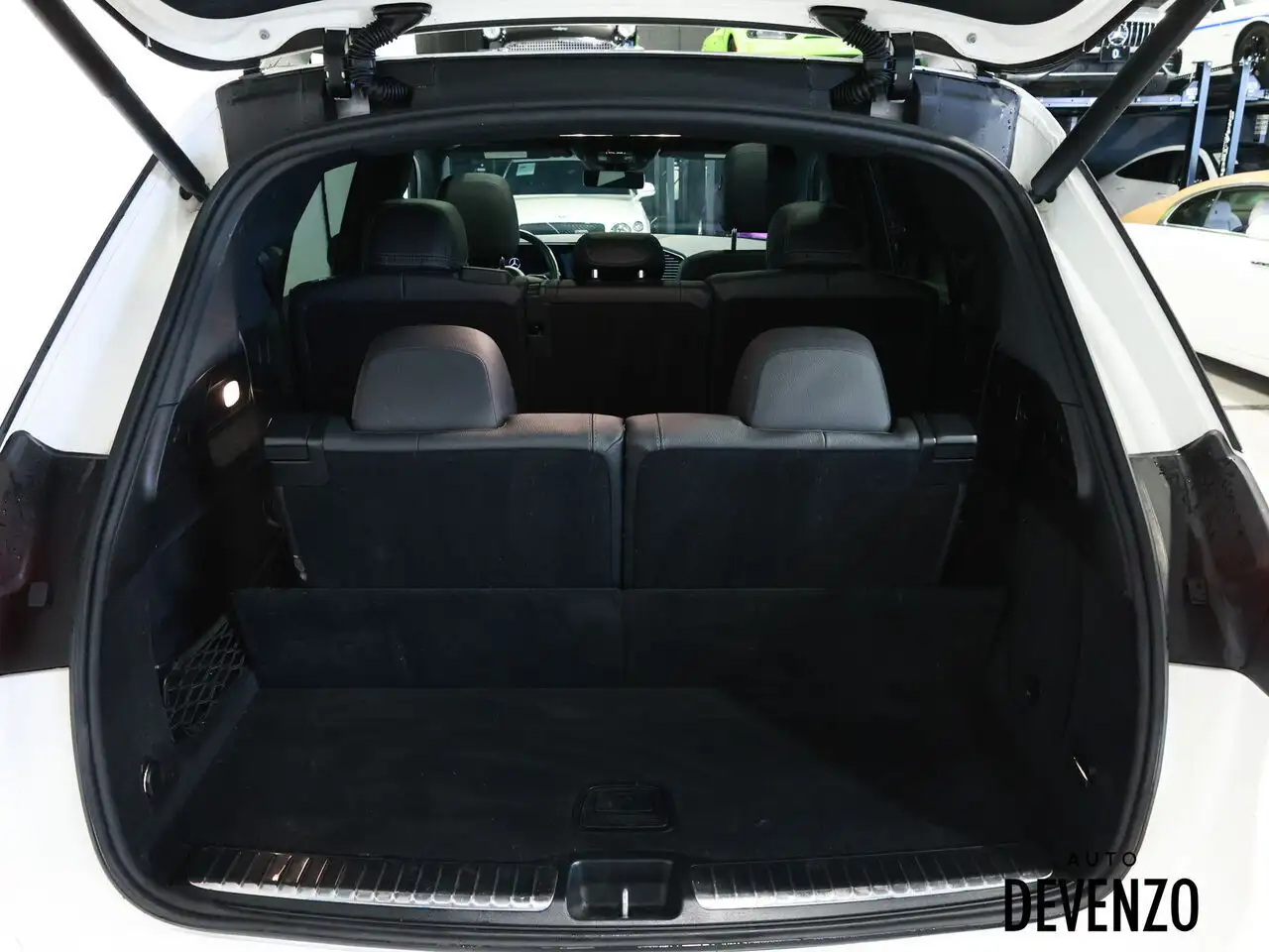 Mercedes-Benz GLE снимка Mercedes-Benz GLE